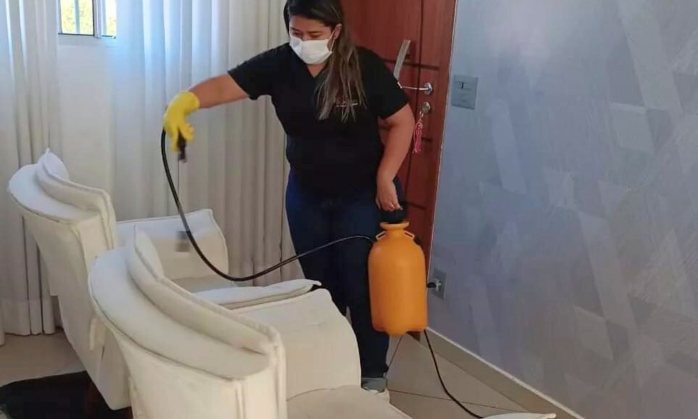 limpeza-de-sofá-em-BH (1)